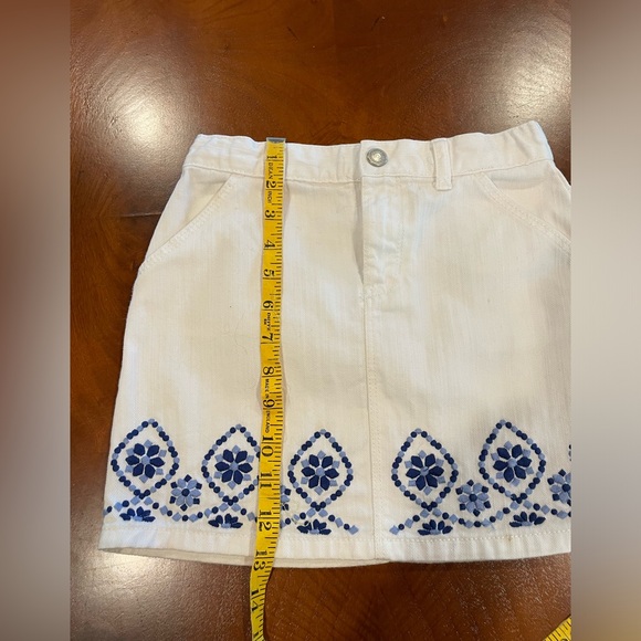 🦋Free with bundle, 2 pc Children’s top & Skirt(different brands) - Picture 14 of 15